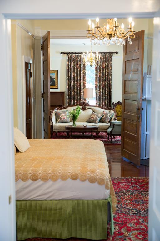The Guest House At Gulfport Landing Стая снимка