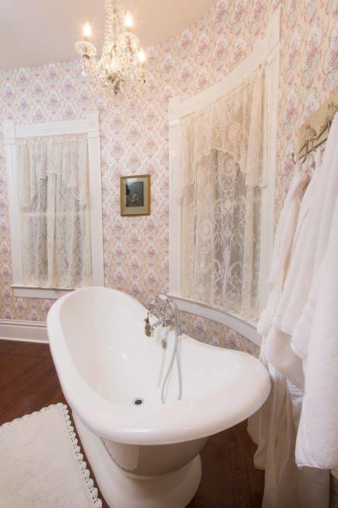 The Guest House At Gulfport Landing Екстериор снимка